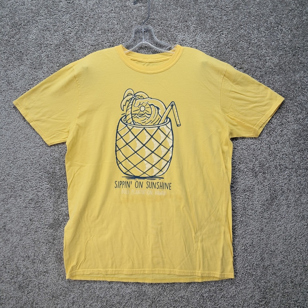 MV Sport Dole Plantation Hawaii Sippin on Sunshine Yellow Graphic Tee Large 7031
